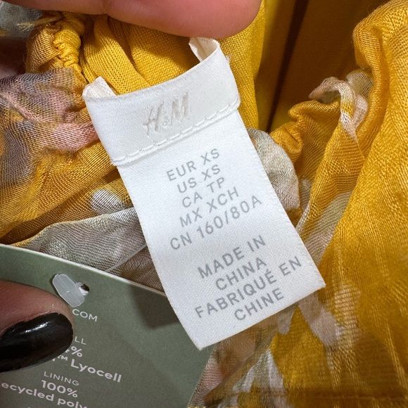 H&M Dress - Picture 14 of 15